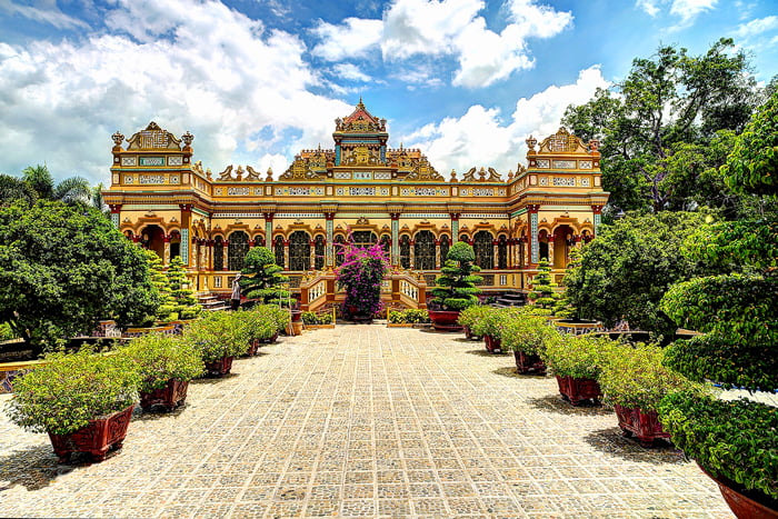 Vinh Trang Pagoda - My Tho